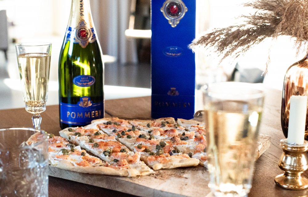 Flammkuchen met gerookte zalm met bubbeltip