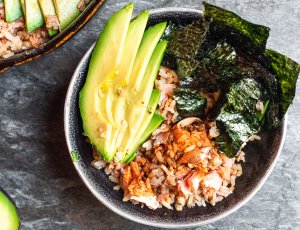 Japanse zalmrijst met 6 ingrediënten