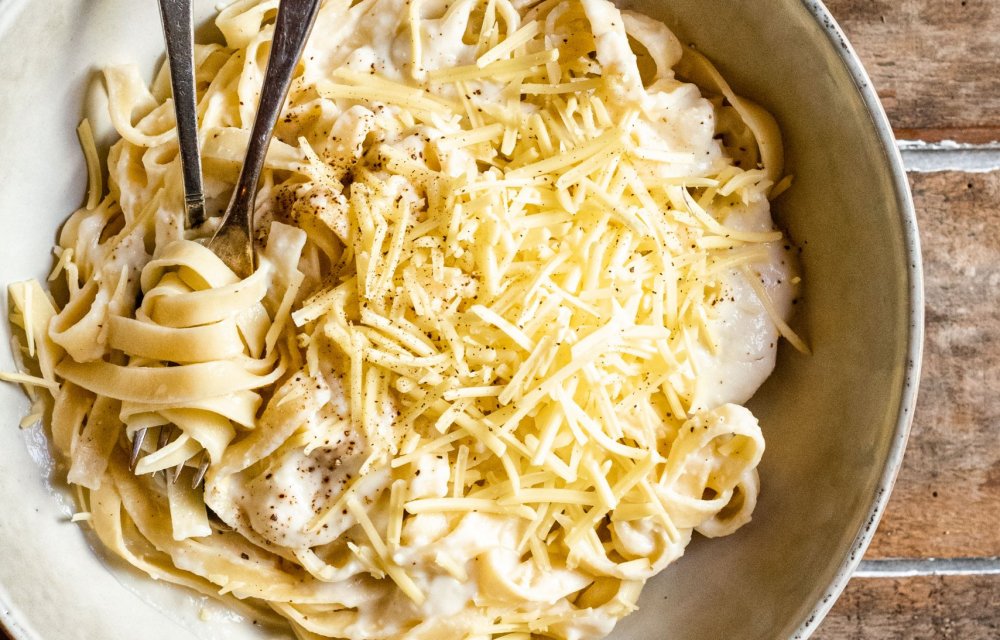 Vegan tagliatelle Alfredo