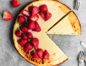 Koolhydraatarme cheesecake met aardbeien