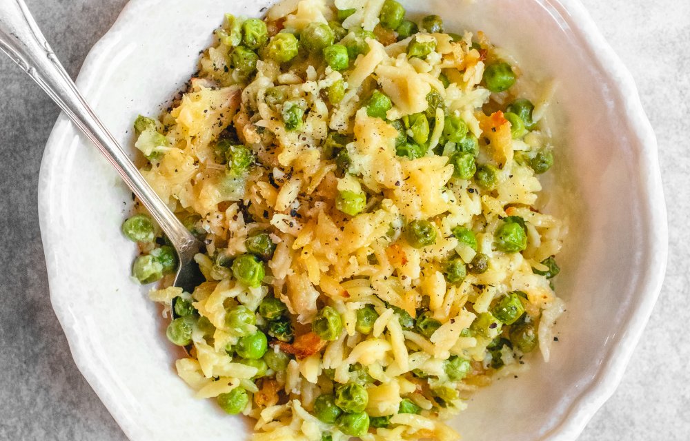 Orzo uit de oven met doperwtjes