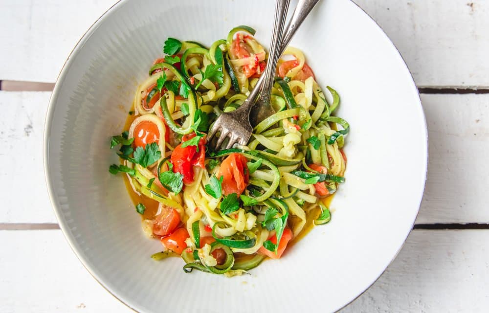 Courgetti met knoflook en olijfolie