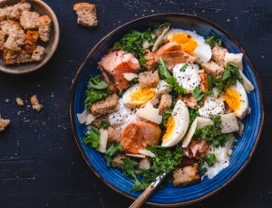 Caesar salade met zalm