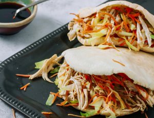 pulled chicken pita's