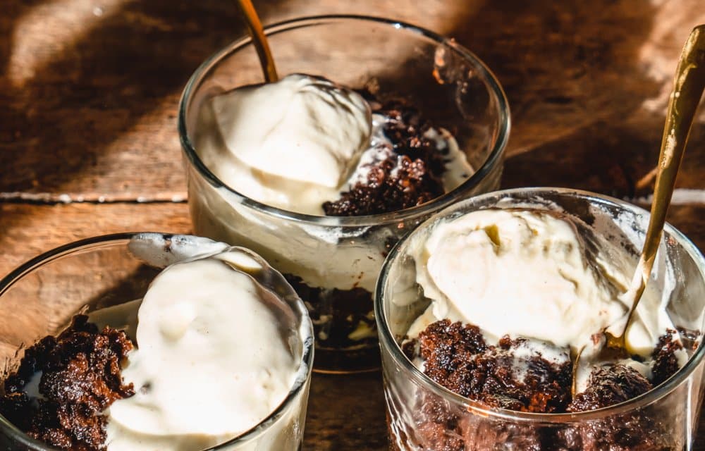 Sticky chocoladepudding met ijs