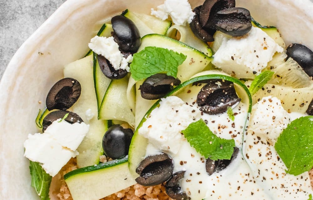 Griekse couscoussalade met 5 ingrediënten