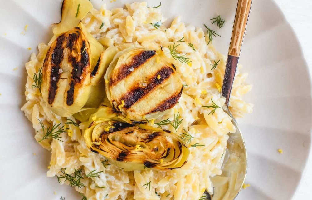 Romige orzo met artisjokken