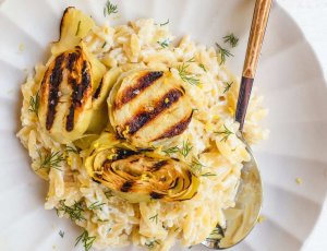 Romige orzo met artisjokken