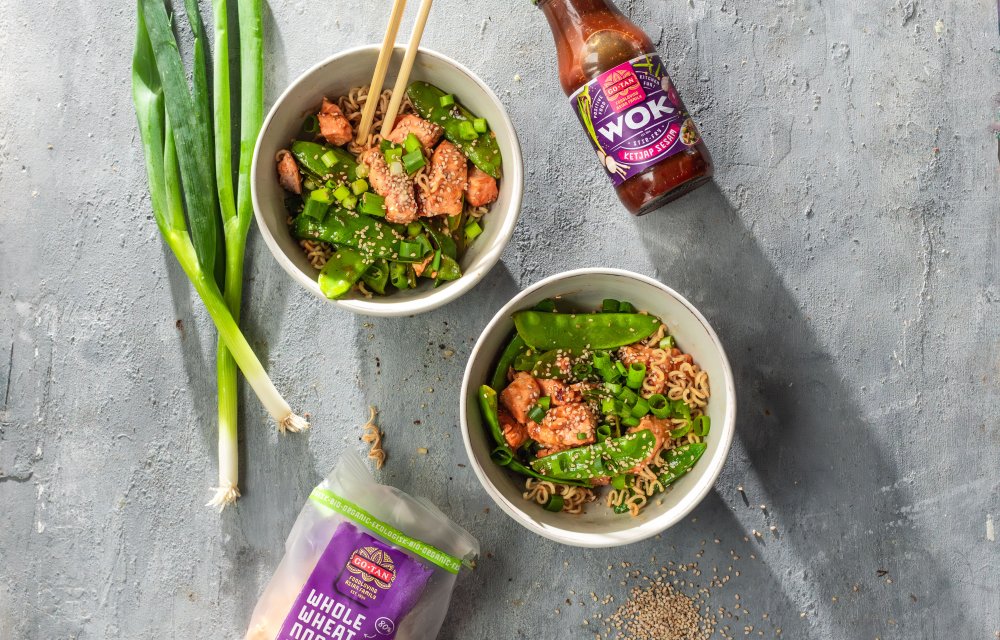 Noedels met ketjapzalm