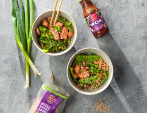 Noedels met ketjapzalm