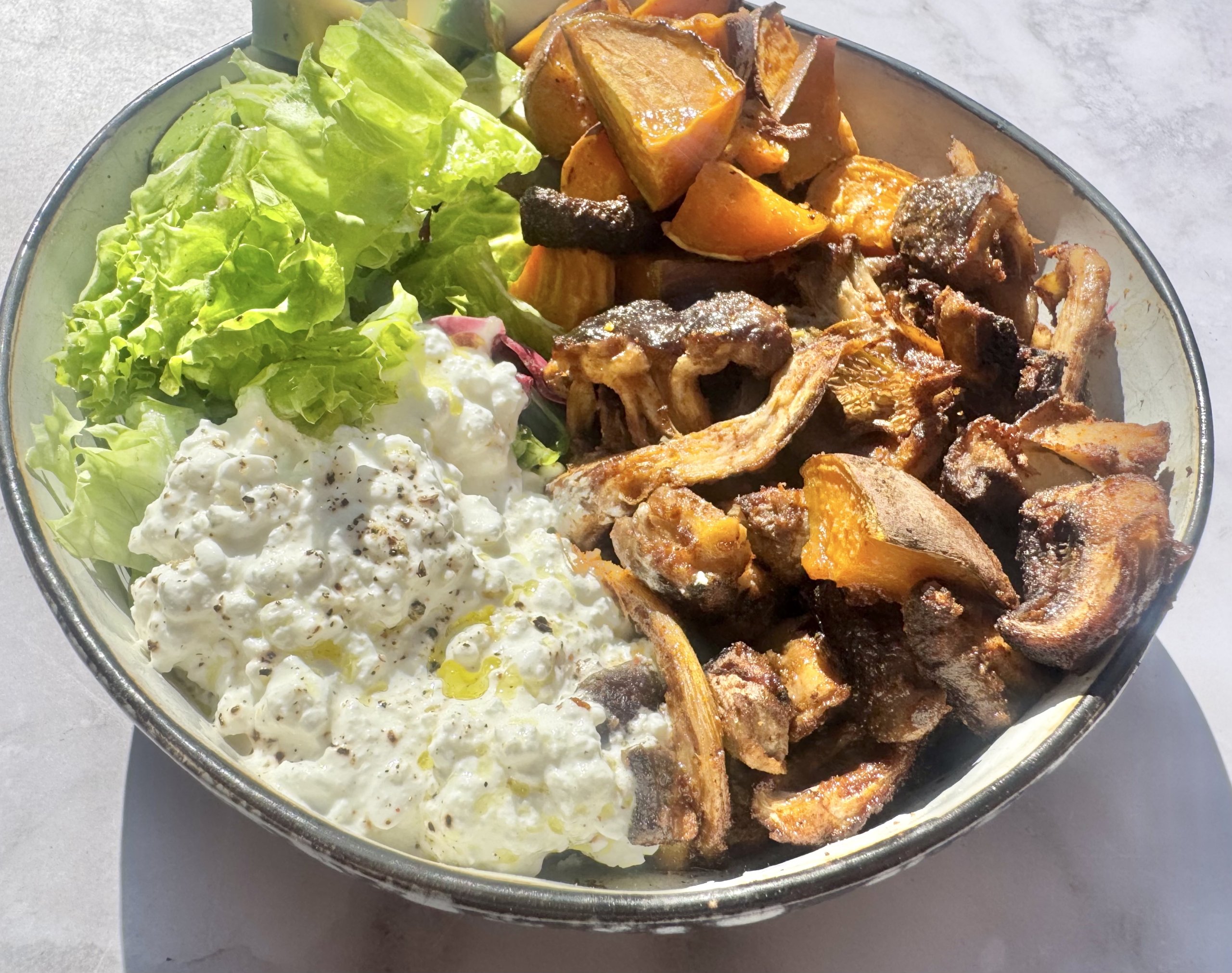 Pulled mushrooms bowl