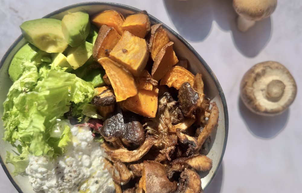 Pulled mushrooms bowl