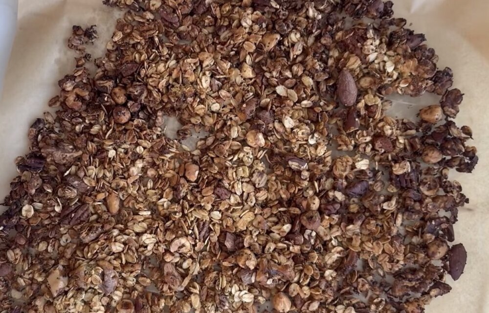 lemon poppyseed granola